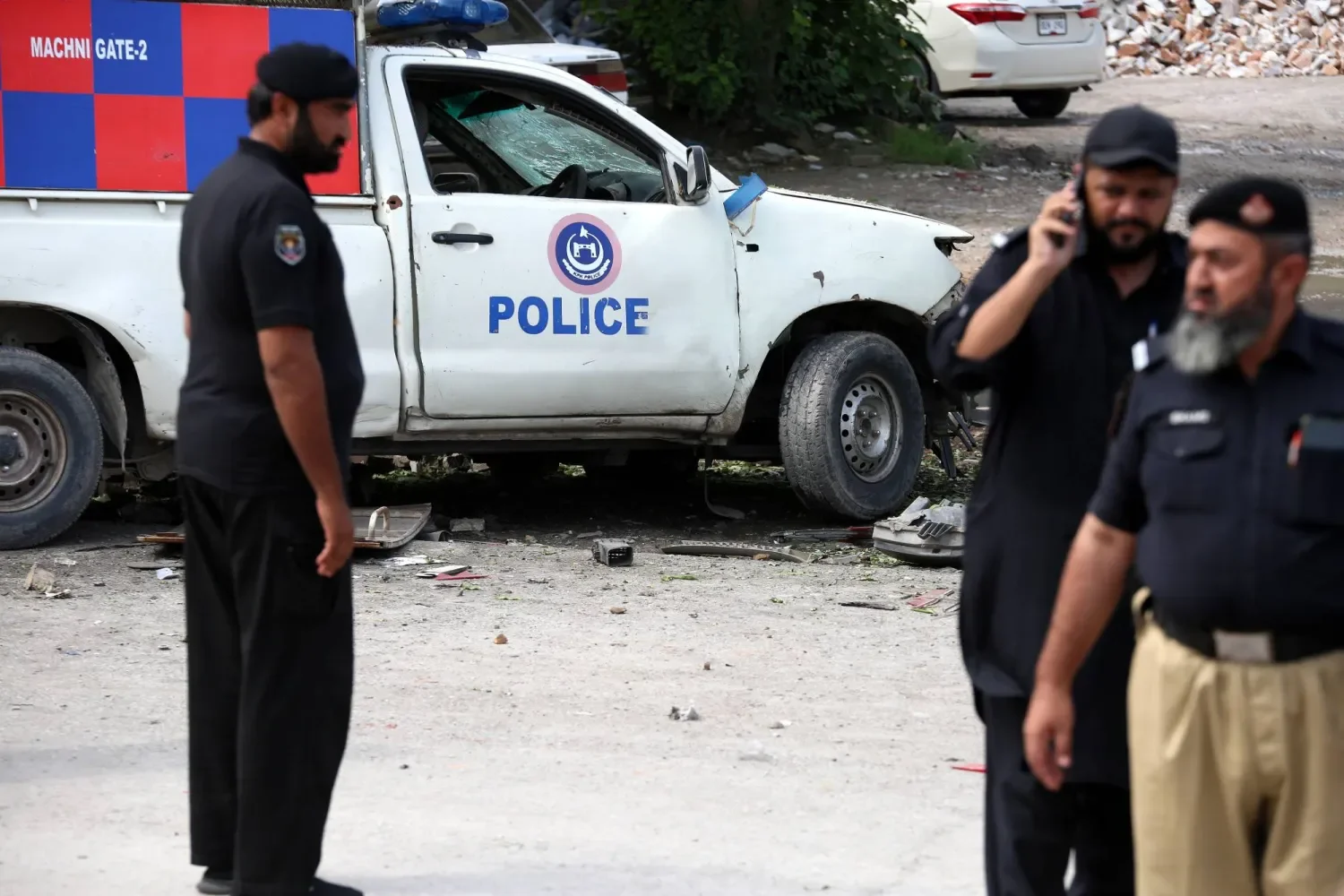 Deadly Blast Kills Six Police Officers in Northwest Pakistan