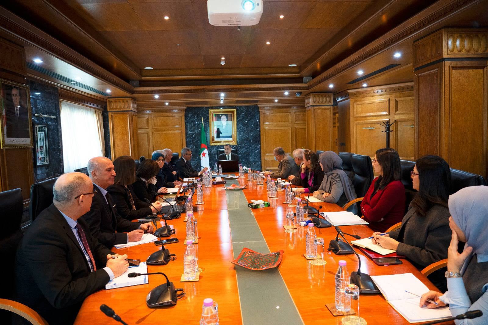 Energy Ministry Reviews Key Electricity and Gas Files