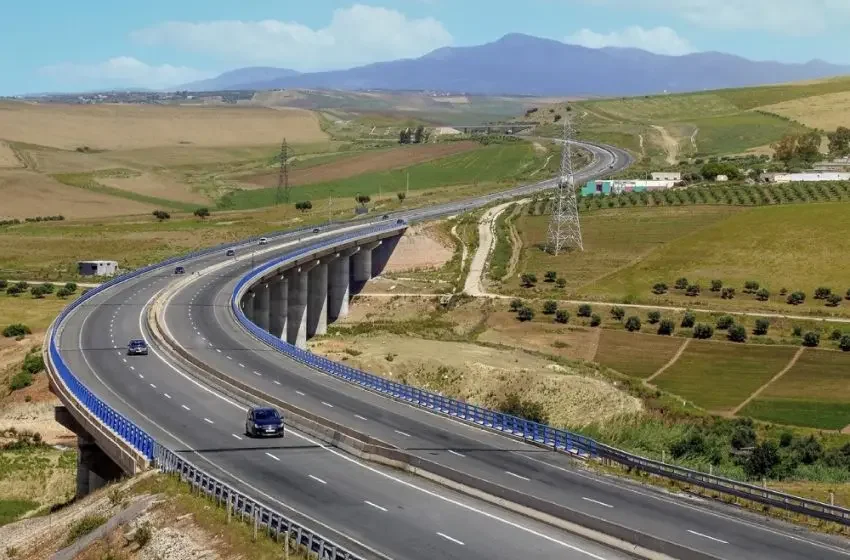Algeria Launches Major Highway and Port Development Program