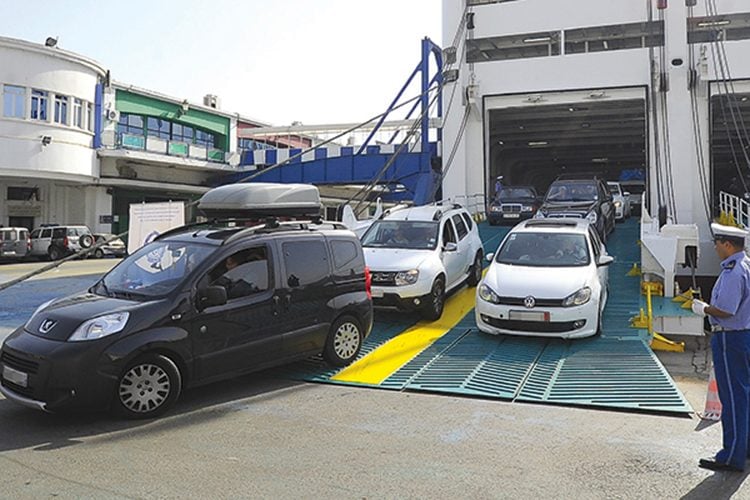 Algerian Embassy in The Hague Clarifies Car Import Rules for Diaspora