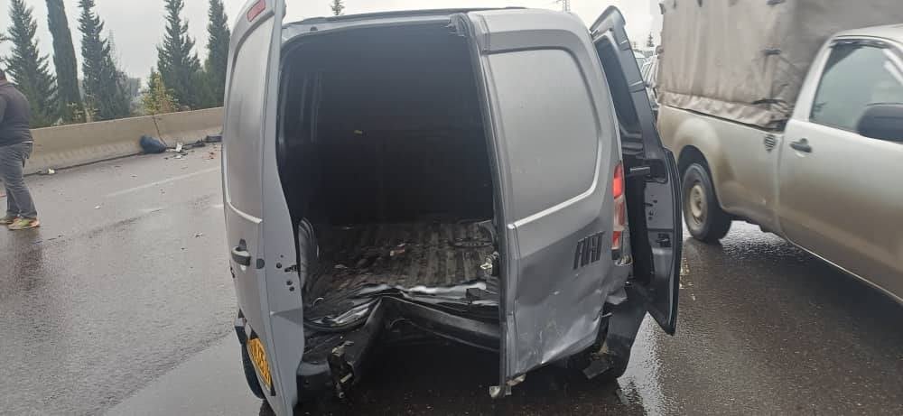 Multiple Vehicle Collision Injures Seven in Bouira