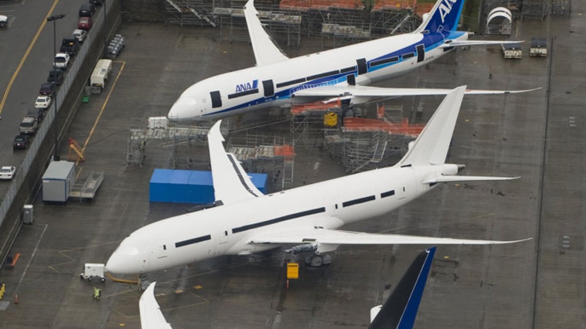 Aviation Agencies Warn Against Flying Over Iran, Caribbean