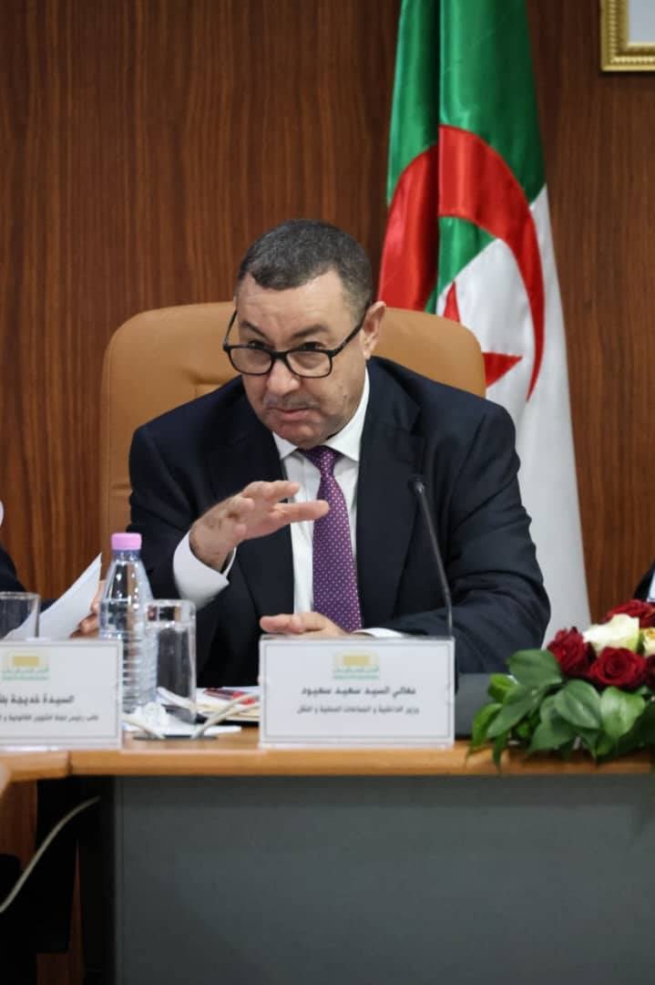 New Law Aims to Revitalize Political Parties in Algeria