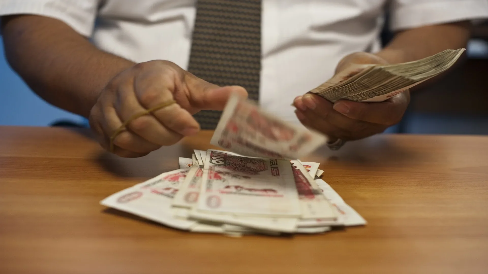 Over 1.5 Million Algerians Benefit from Solidarity Grant