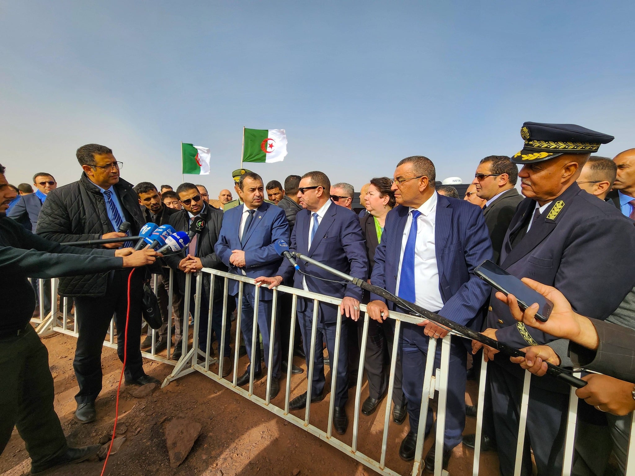 Government Delegation Inspects Gara Djebilet Iron Ore Shipment