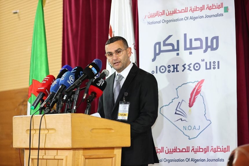 Algerian Journalists Condemn French Media Campaign Against Algeria