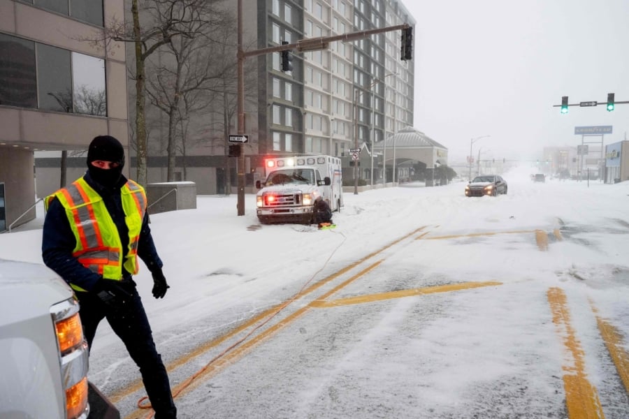 Trump Declares Emergency in 10 States Amid Winter Storm ‘Vern’