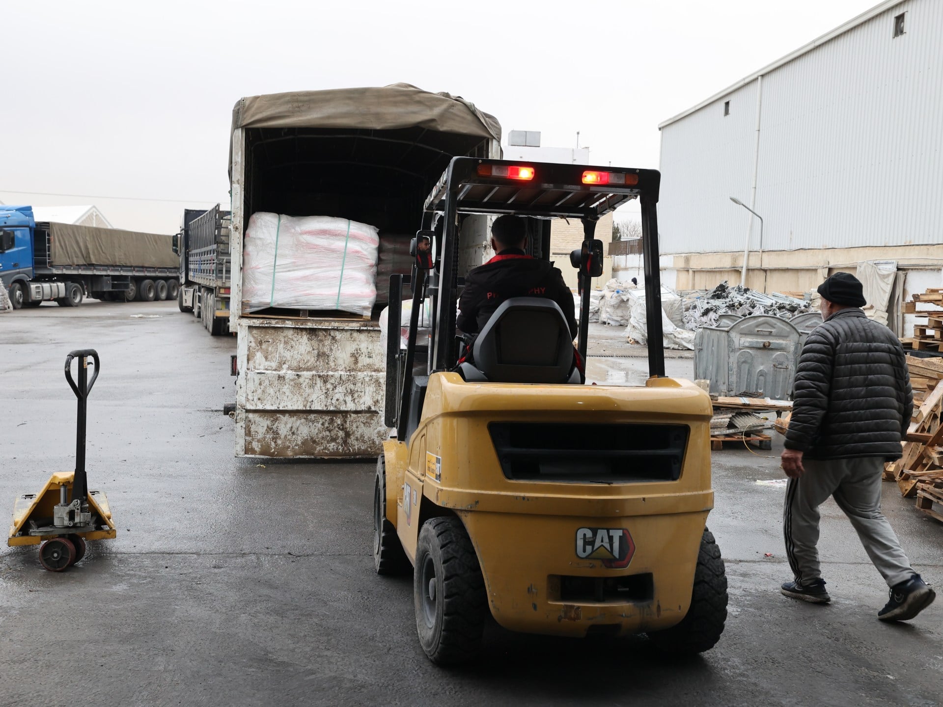 Syria: Humanitarian Corridors Planned, Aid Convoy Arrives in Ain al-Arab