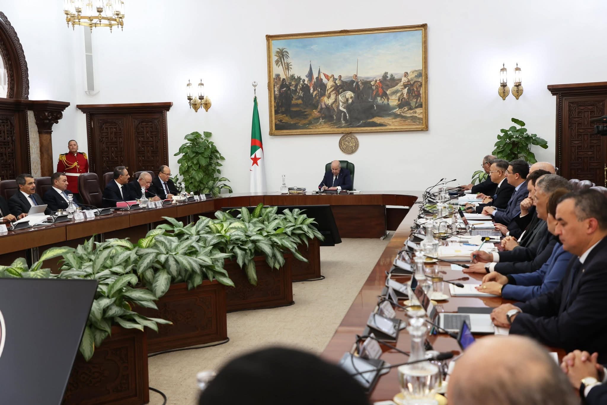 Cabinet Approves Key Economic Projects, Hajj Support