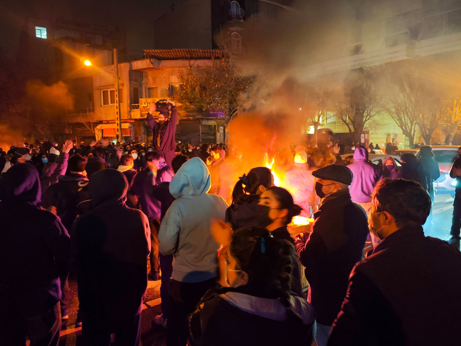 Iran Judiciary Threatens Protestors Amidst Internet Shutdown Losses