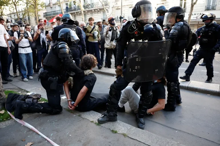 Paris Protests Erupt After Death of Mauritanian Migrant