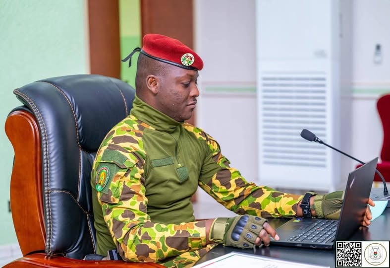Dissolution of all political parties in Burkina Faso