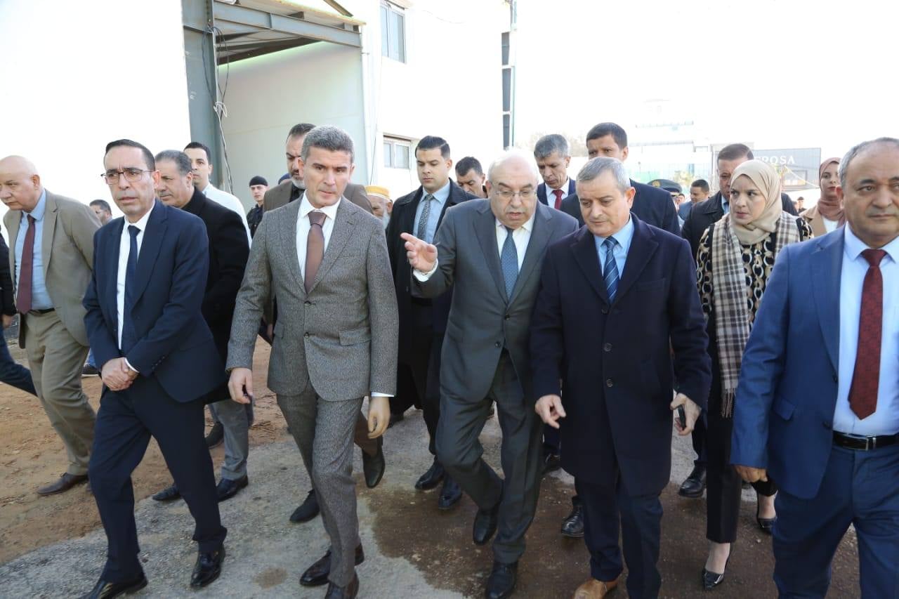 Mostaganem: Kouidri Inspects Saidal Pharmaceutical Production Unit