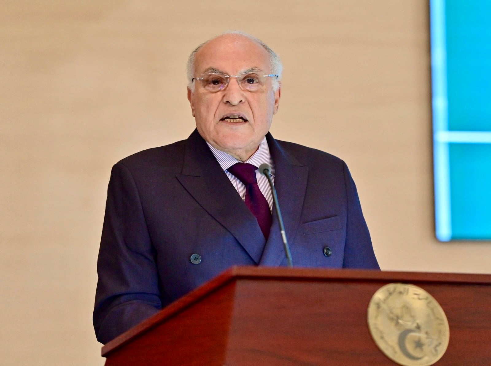 Attaf Confirms State Commitment to Regularizing Status of Youth Abroad and Protecting Their Interests