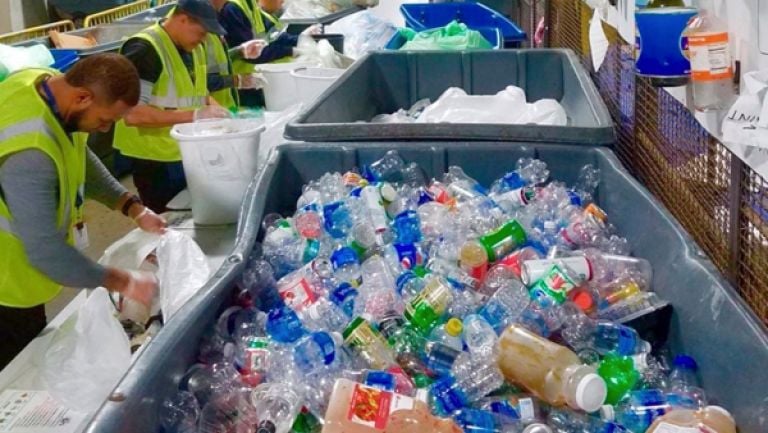 Over 1,946 Operators Specialized in Household Waste Recycling Recorded
