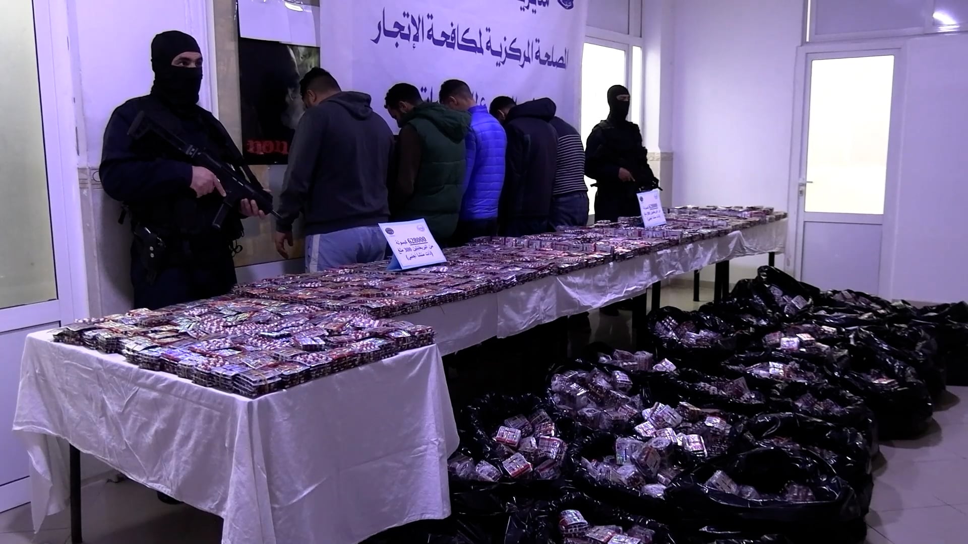 Huge Pregabalin Shipment Seized in Southern Algeria