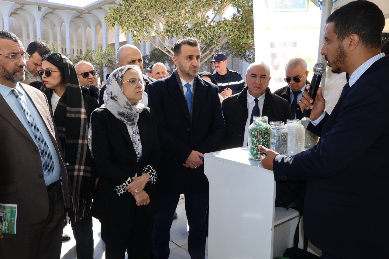 Minister of Environment oversees opening of awareness day on rationalizing consumption