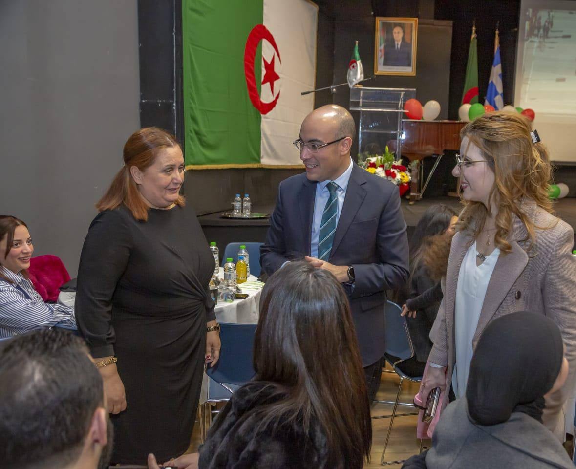 Chaib Meets with Members of the Algerian Community in Greece