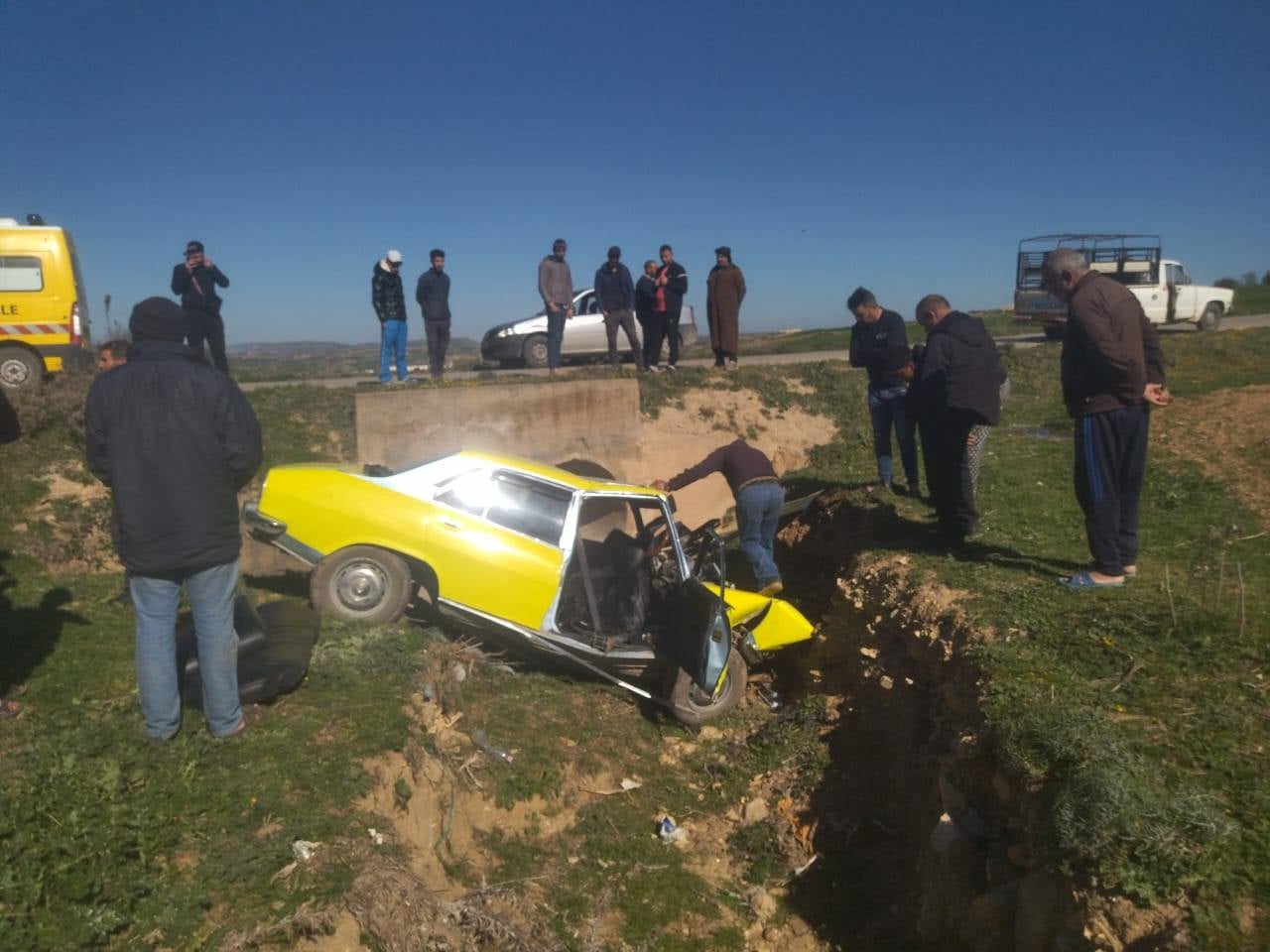 Souk Ahras: Two dead and four injured in car overturn