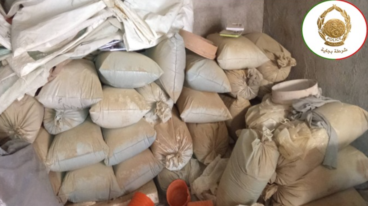 Bejaia: Over 20 Quintals of Adulterated Chewing Tobacco Seized