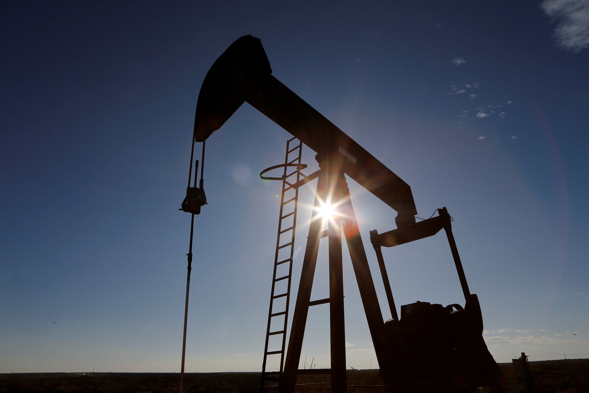 Oil prices exceed $90