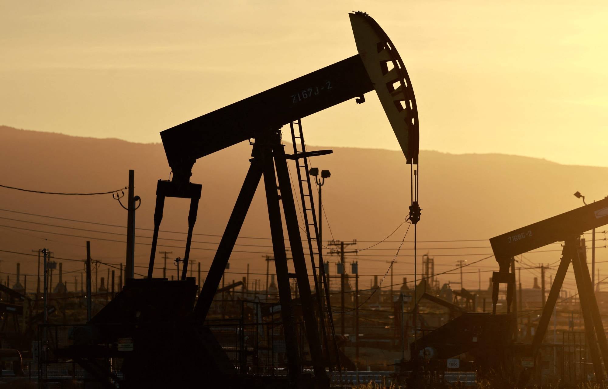 Algerian Crude Tops Arab Oil Prices