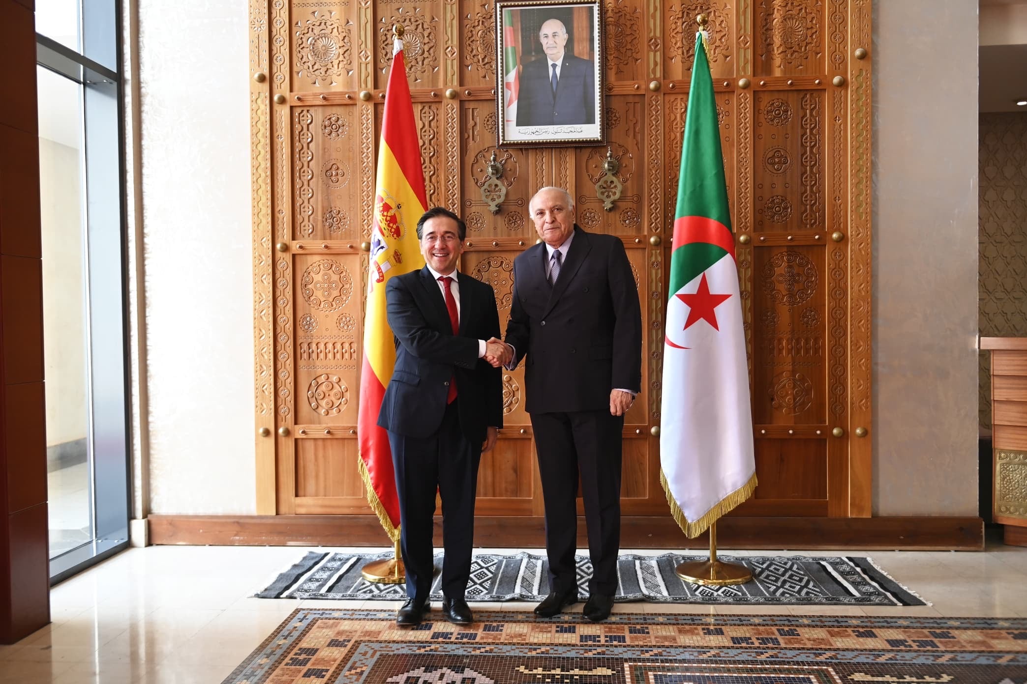 Attaf receives his Spanish counterpart