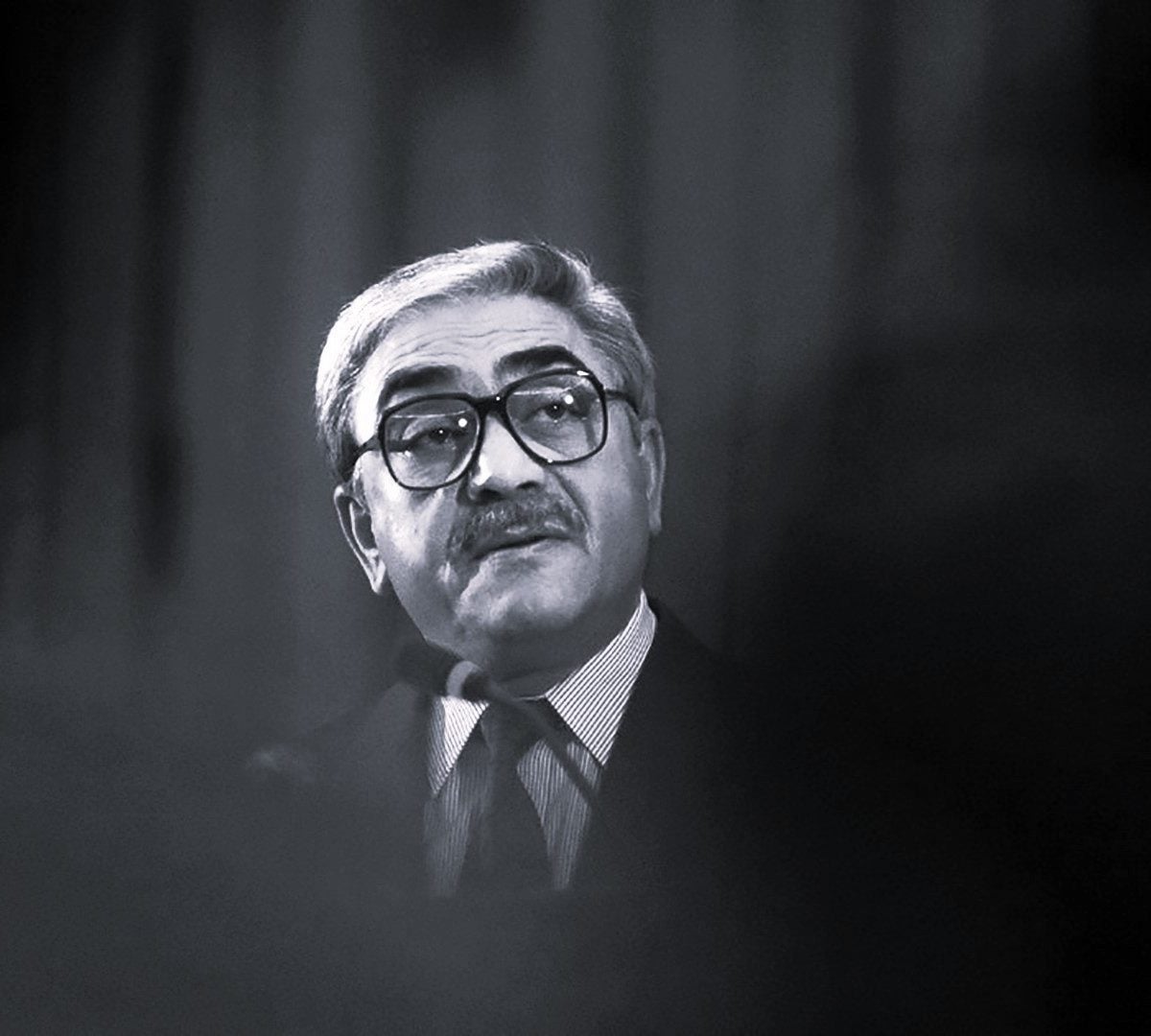 Former President Liamine Zéroual Laid to Rest at Bouzourane Cemetery in Batna