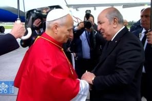 President Tebboune Holds Bilateral Talks with Pope Leo XIV at Algiers International Airport