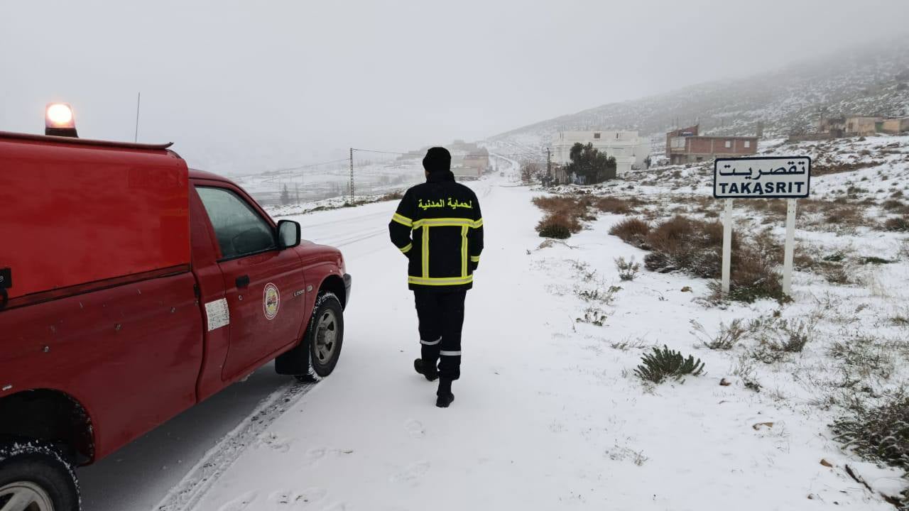 Weather Fluctuations: Several People Rescued and Stranded Vehicles Extracted