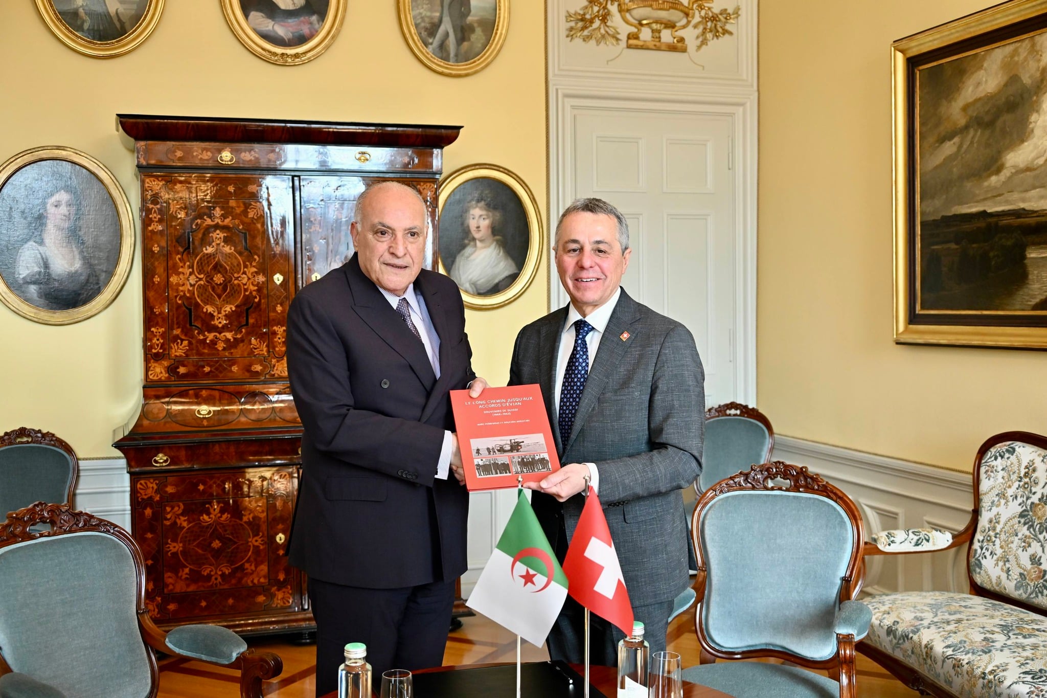 Discussing ways to enhance Algerian-Swiss relations