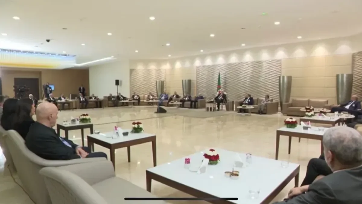 President Tebboune Meets Media Leaders at International Conference Center on World Press Freedom Day
