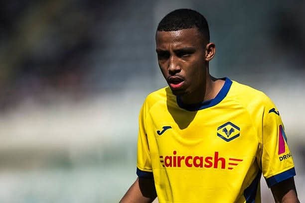 Roma Accelerate Pursuit of Algerian Star Rafik Belghali in Summer Transfer Race