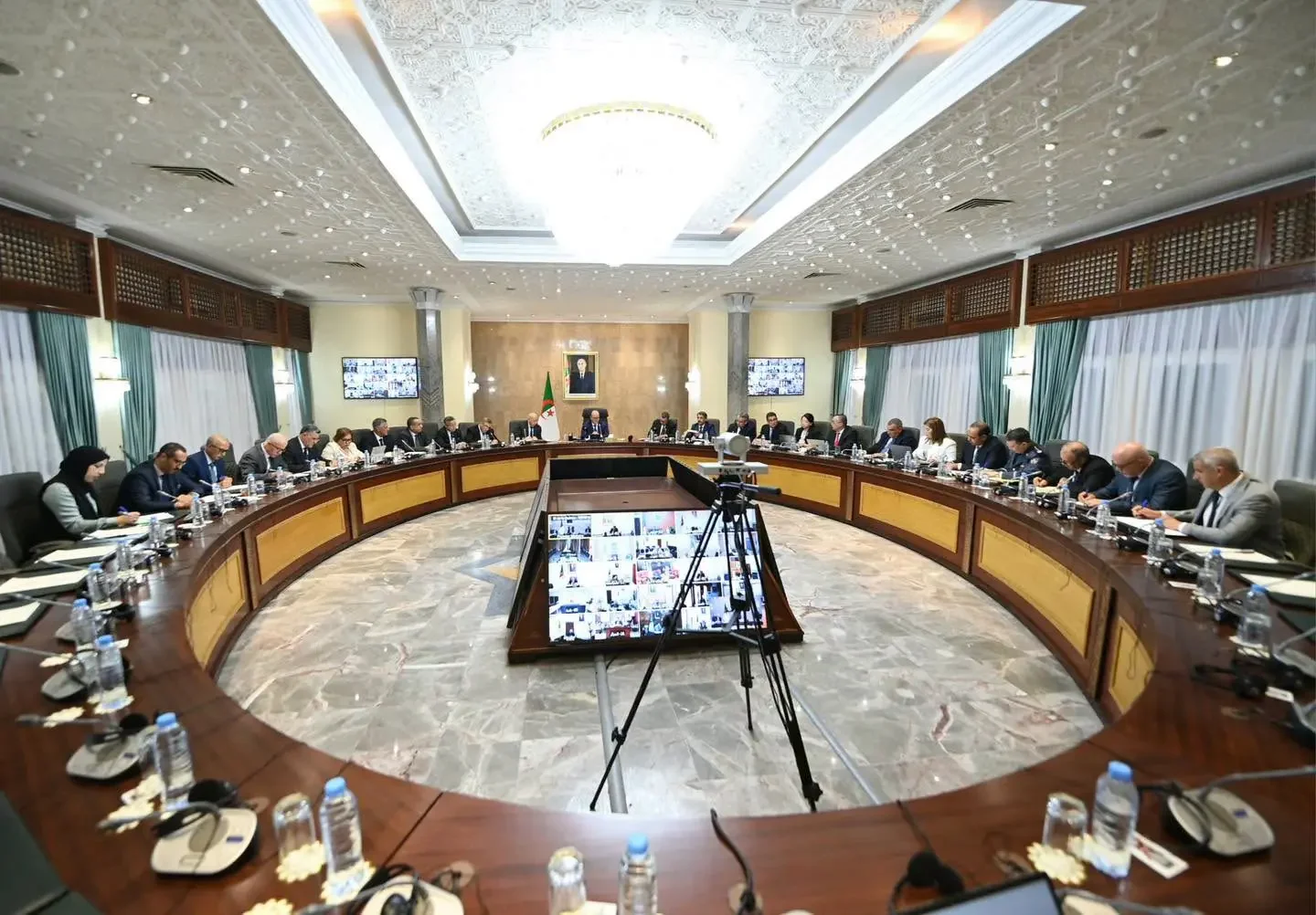 Prime Minister Ghraib Oversees Wildfire Recovery Plan Implementation