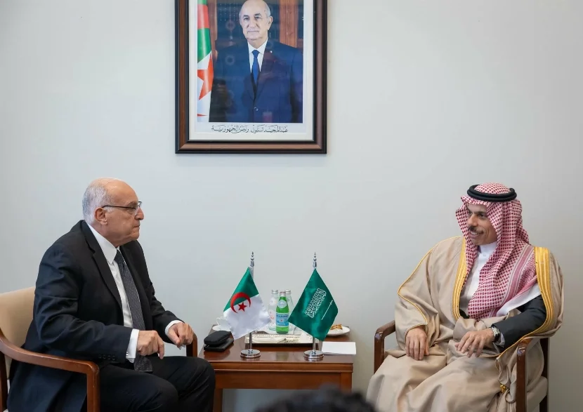 Attaf, Faisal bin Farhan Discuss Regional Affairs in New York