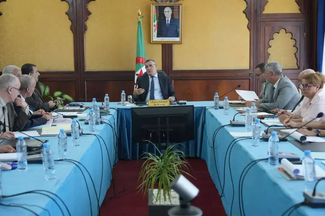 Water Minister Bouzegza Reviews Desalination Connection Projects