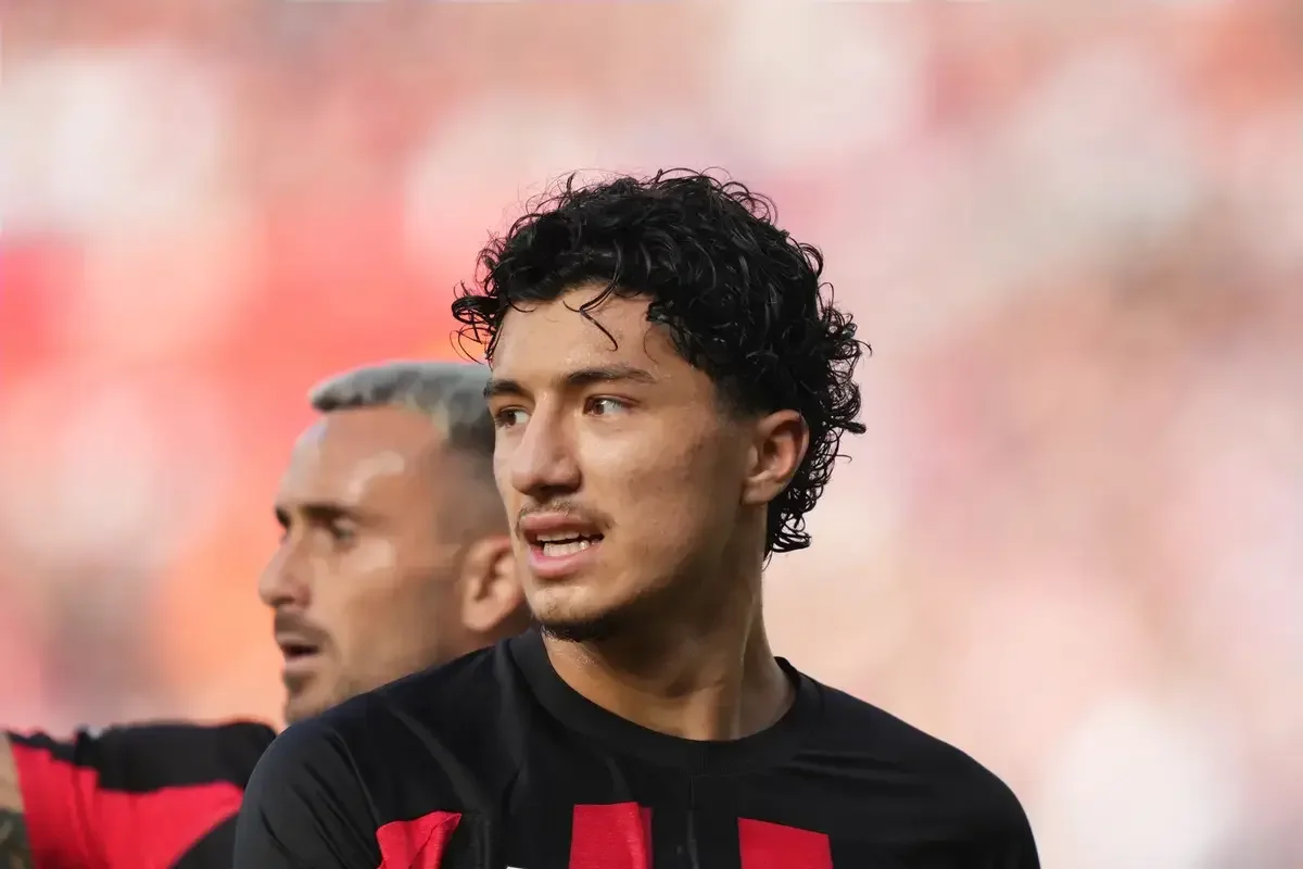 Top Premier League Clubs Eye Algerian Star Ibrahim Maza
