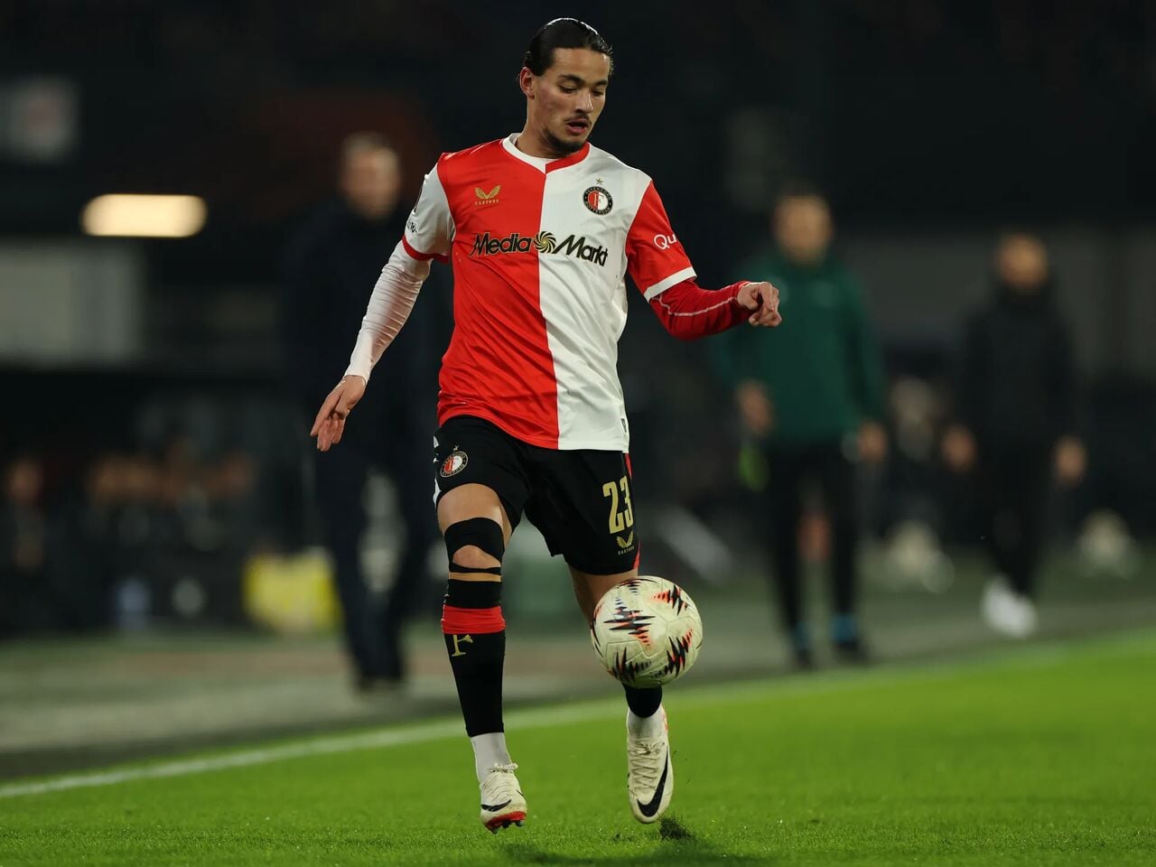Hadj Moussa Garners Dutch Praise Amid Transfer Expectations