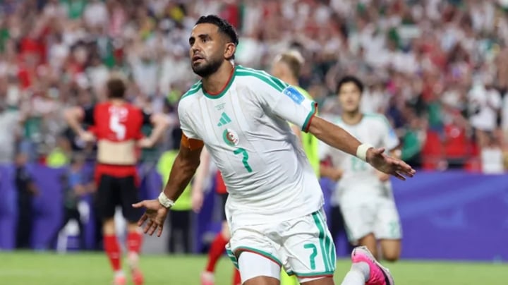 Riyad Mahrez Arrives in Doha for Al Shamal Transfer