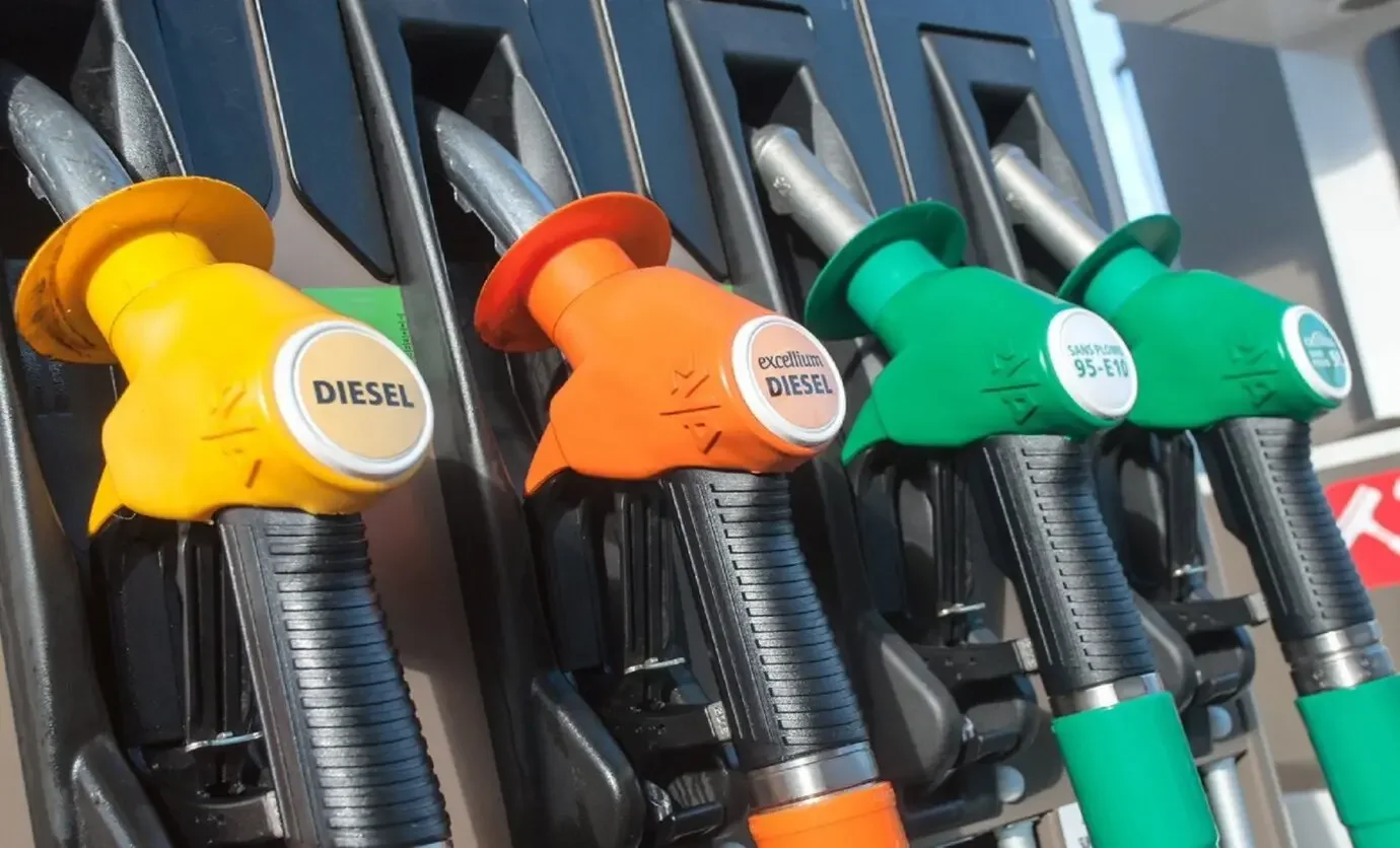 Gasoline Supply: Algeria Secures Key Role for France