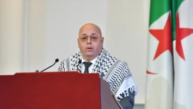 Algeria's Unwavering Stance on Palestine to be Immortalized in History, Says Minister Rabiega Algerian Minister of Mujahideen and Rights Holders, El Aid Rabiega, affirmed on Thursday that Algeria's steadfast positions on the Palestinian cause will be etched in history for generations to come. Speaking at the 35th anniversary event of the declaration of the State of Palestine in Algeria, Minister Rabiega highlighted the historical and geographical significance of this declaration, drawing parallels with the epic achievement of Algeria's November 1954 Revolution as a dignified path to overcoming injustice and liberating people and nations. Rabiega emphasized, “Algeria considers the Palestinian people and their ongoing revolution an integral part of our nation's destiny,” praising the unwavering positions expressed by President Abdelmadjid Tebboune in international and regional forums against the brutal occupation and calling for an end to Zionist aggression. The Palestinian Ambassador to Algeria, Fayez Abu Aita, recalled the momentous declaration of the State of Palestine led by the late Yasser Arafat, considering Algeria the birthplace of the Palestinian revolution. “From Algeria, we pledge to continue the path of martyrs and persist in our march towards liberation and return,” he stated. Ambassador Abu Aita also lauded President Tebboune's stance against Western attempts to criminalize the Palestinian struggle, quoting him saying, “The Palestinian people are not terrorists and will never be.” The conference's concluding statement reaffirmed the centrality of the Palestinian cause and unconditional support for the inalienable rights of the Palestinian people, including their right to freedom, self-determination, and the establishment of an independent, sovereign State of Palestine with East Jerusalem as its capital. The statement also called for support of President Tebboune's proposal to form an international commission to investigate specified crimes and bring Zionist war criminals to the International Criminal Court. Furthermore, the conference stressed the need to continue efforts to protect occupied Palestine, its holy sites, and defend it against rejected and condemned attempts by the occupation to alter its demographic, Arab-Islamic identity, and its existing legal and historical status. For more information on Algeria's unwavering support for Palestine, visit dzwatch.net.