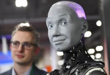 natural smile in robot