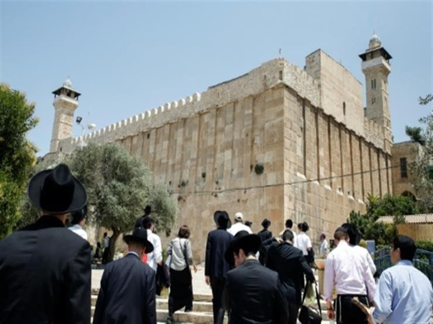 Escalating Israeli Violations at Ibrahimi Mosque