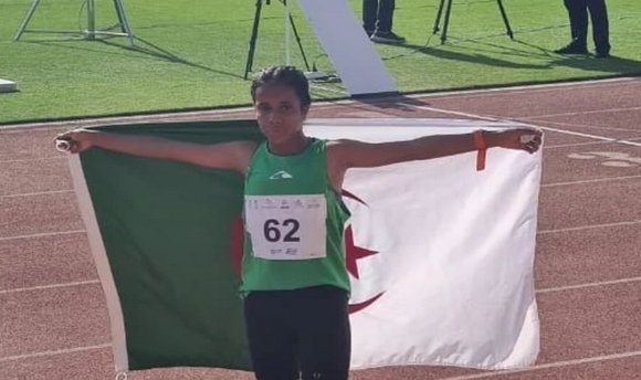 Aya Zaneikhri silver medal