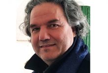 Poetry and Diverse Voices Shape Algerian National Identity