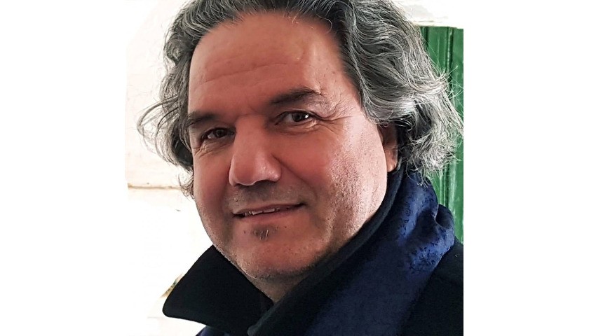 Poetry and Diverse Voices Shape Algerian National Identity
