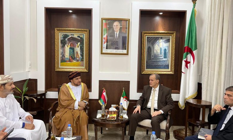 Minister Rezig Meets Oman Envoy on Economic Cooperation