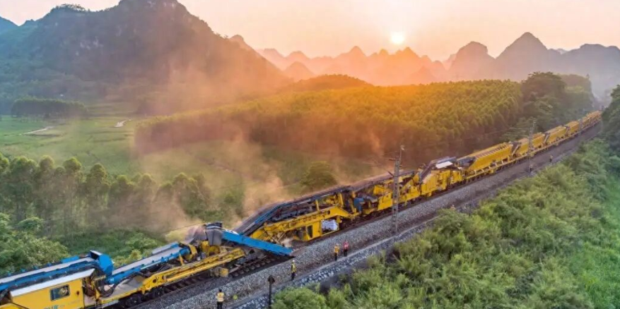 Desert Heavy-Load Railway Systems Start in Algeria