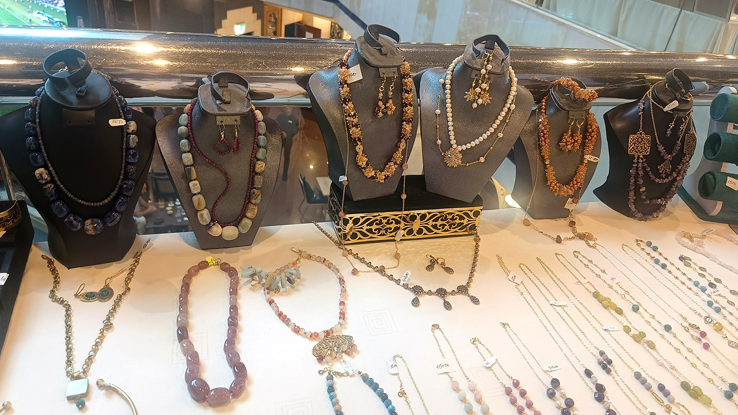 National Initiative Weaves Artisans into Tourist Season
