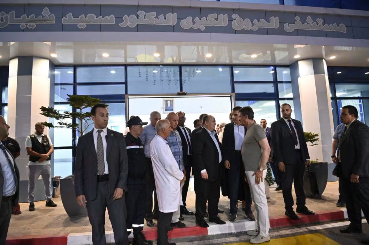 PM Ghrib Inspects Wildfire Victims at Zeralda Hospital